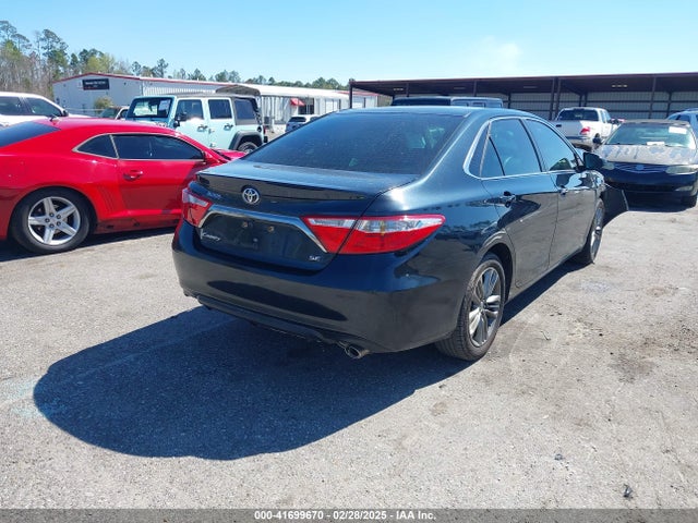 4T1BF1FK3HU288649 Toyota CAMRY SE