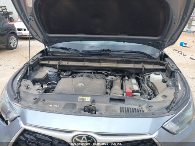 5TDGZRAH0NS104926 Toyota Highlander Xle