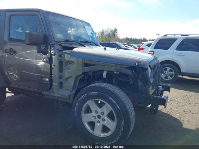 1C4AJWAG4HL722176 Jeep Wrangler Sport 4x4
