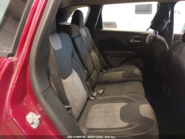 1C4PJMAB1FW708816 Jeep Cherokee Sport