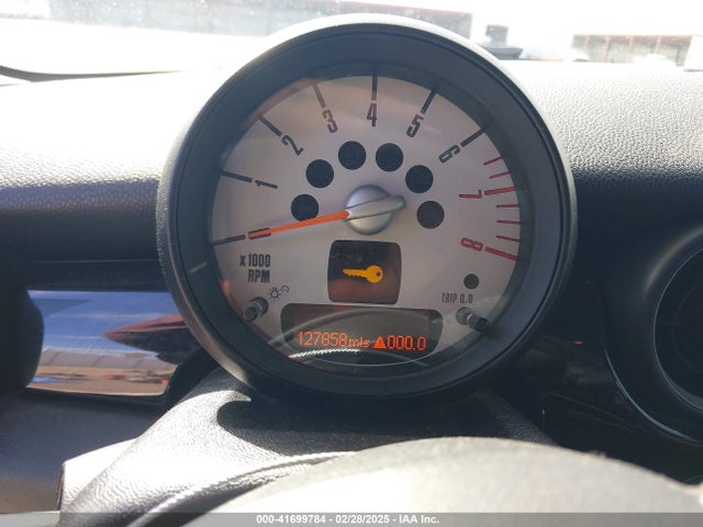 2013 MINI CLUBMAN WMWZG3C58DTY32960 Photo 6