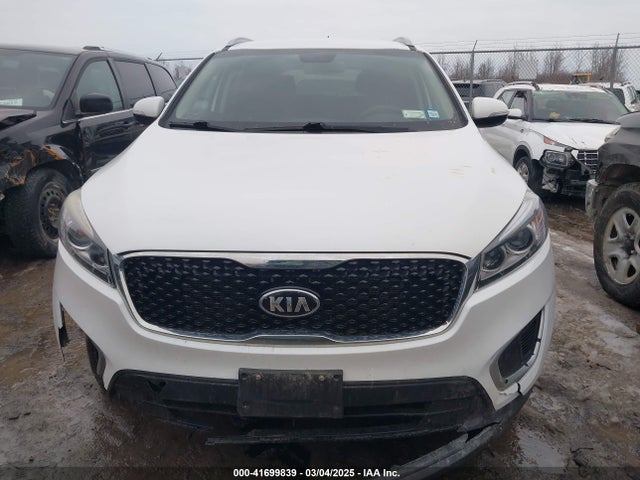 5XYPGDA35GG110895 KIA Sorento 2.4l Lx