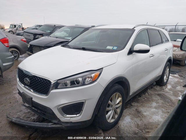 5XYPGDA35GG110895 KIA Sorento 2.4l Lx