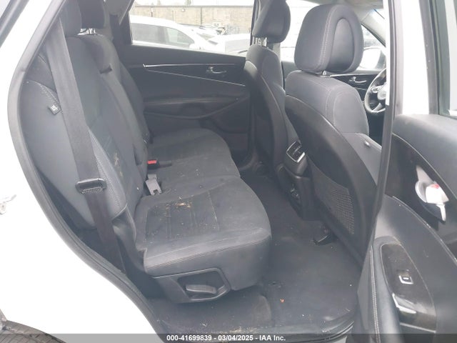 5XYPGDA35GG110895 KIA Sorento 2.4l Lx