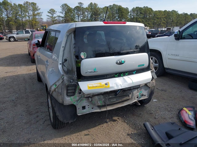 KNDJN2A25G7865291 KIA Soul