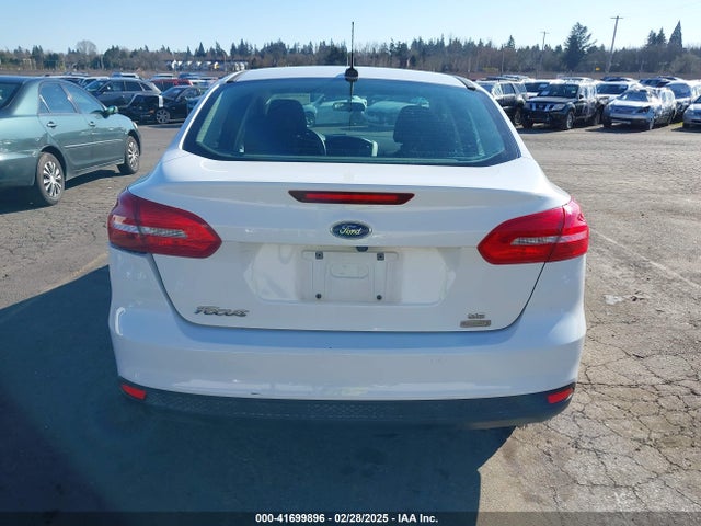 Ford FOCUS SE 2016 1FADP3FE4GL208981 Image 16