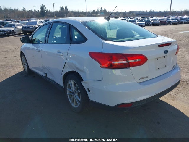 Ford FOCUS SE 2016 1FADP3FE4GL208981 Image 3