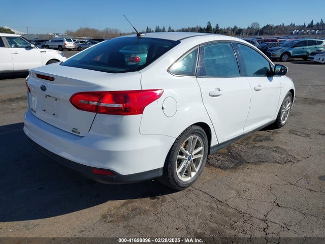 Ford FOCUS SE 2016 1FADP3FE4GL208981 Image 4