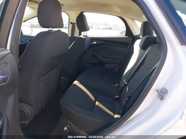Ford FOCUS SE 2016 1FADP3FE4GL208981 Image 8