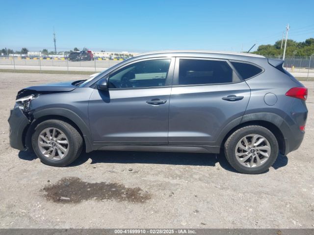 KM8J33A40GU106591 Hyundai TUCSON SE