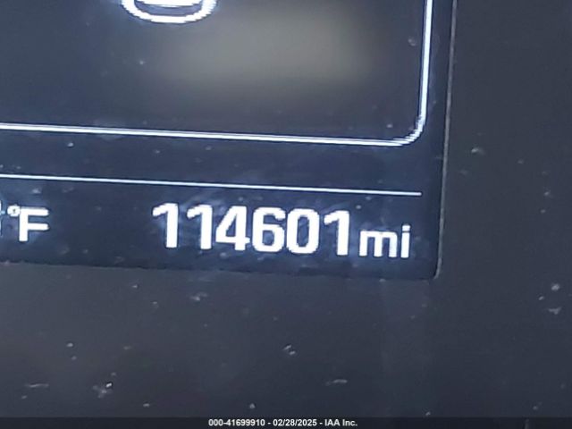 KM8J33A40GU106591 Hyundai TUCSON SE