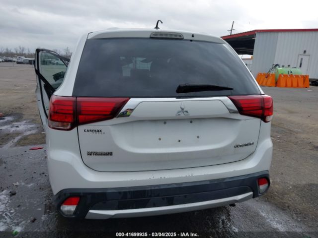 JA4AD2A34GZ043074 Mitsubishi Outlander Es