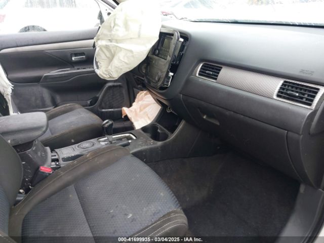 JA4AD2A34GZ043074 Mitsubishi Outlander Es