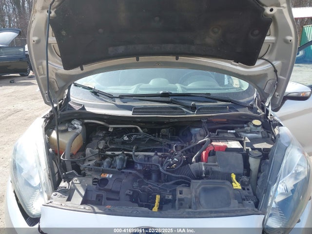 3FADP4BJ9FM202910 Ford FIESTA SE