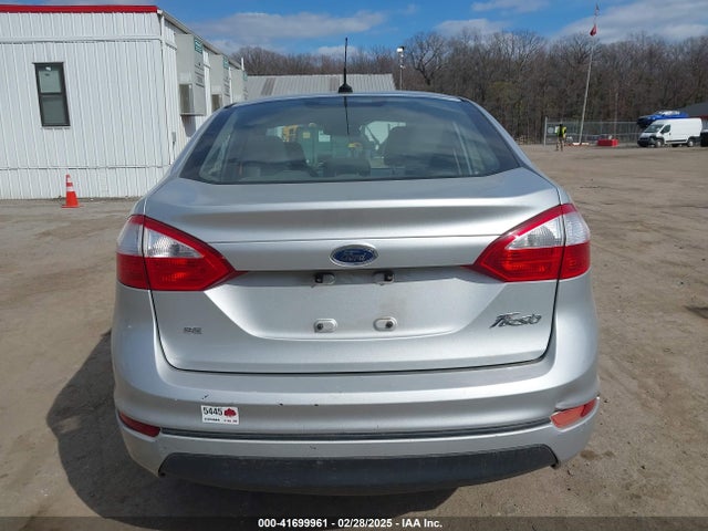 3FADP4BJ9FM202910 Ford FIESTA SE
