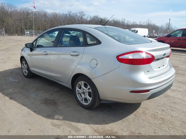 3FADP4BJ9FM202910 Ford FIESTA SE