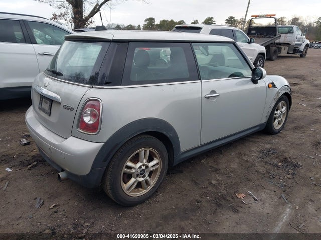 2012 MINI COOPER WMWSU3C52CT543193 Photo 3