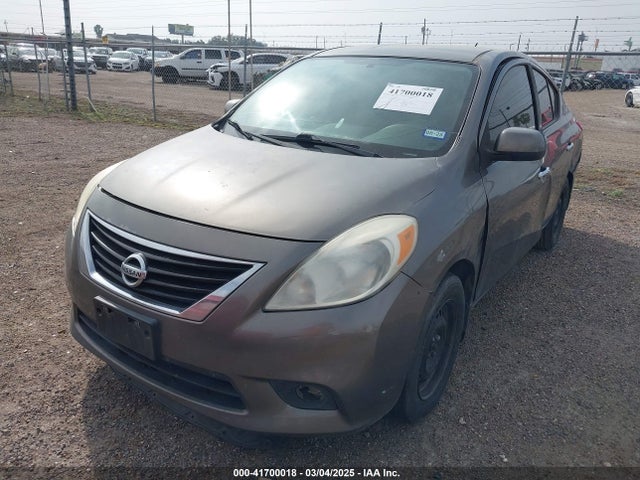 3N1CN7AP6EL854426 Nissan Versa 1.6 Sv
