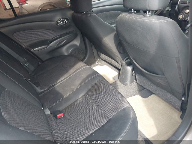 3N1CN7AP6EL854426 Nissan Versa 1.6 Sv