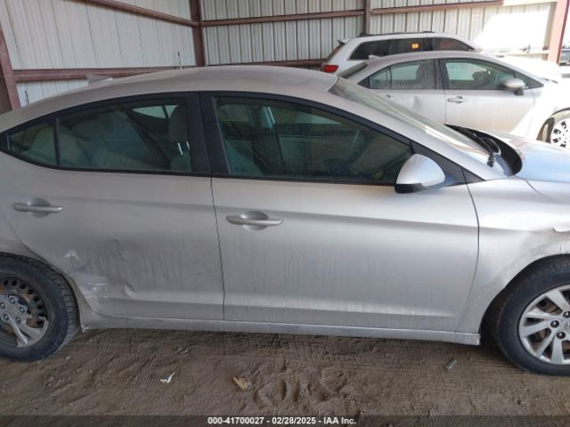 5NPD74LF3HH166421 Hyundai ELANTRA SE
