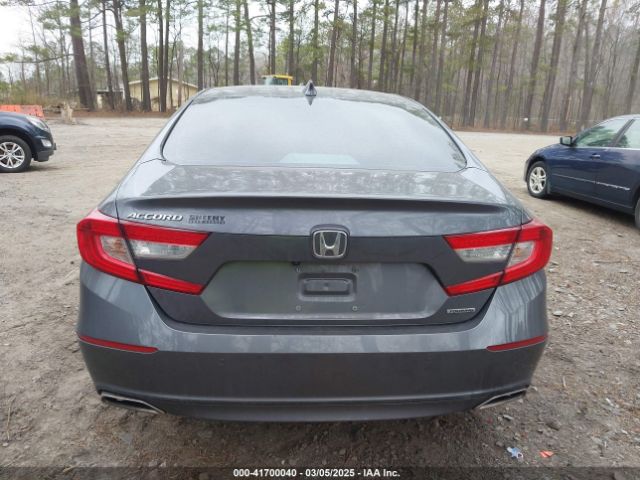1HGCV1F99JA213472 Honda Accord Touring