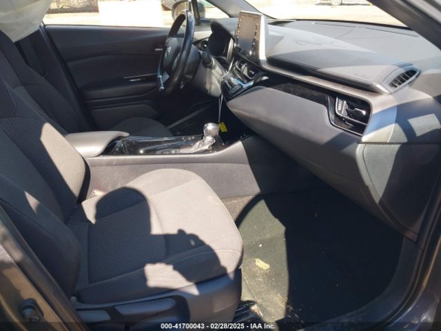 NMTKHMBX7KR084870 Toyota C-HR XLE