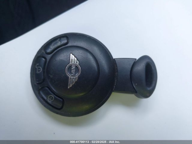 2009 MINI COOPER WMWMF33539TT68397 Photo 10