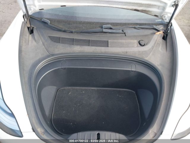 5YJ3E1EB7KF442390 Tesla Model 3 Long Range/performance