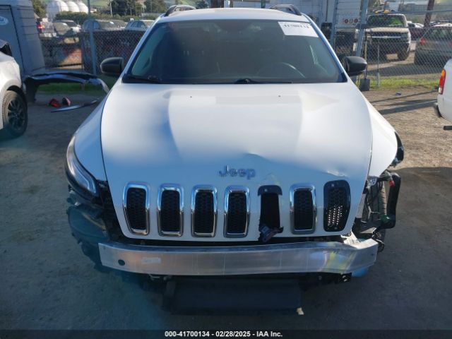 1C4PJLAB7GW200734 Jeep Cherokee Sport