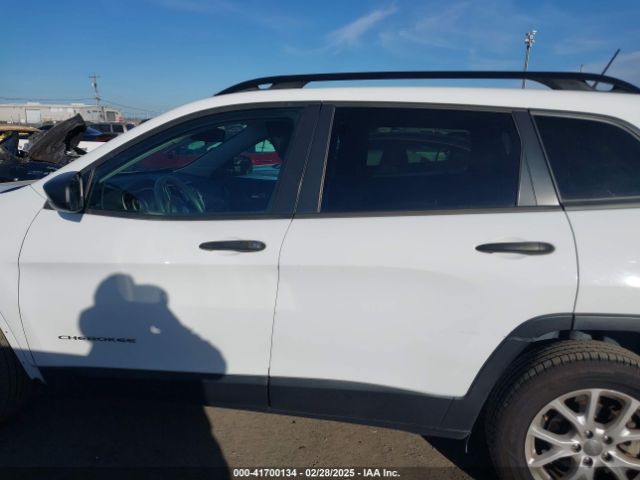 1C4PJLAB7GW200734 Jeep Cherokee Sport