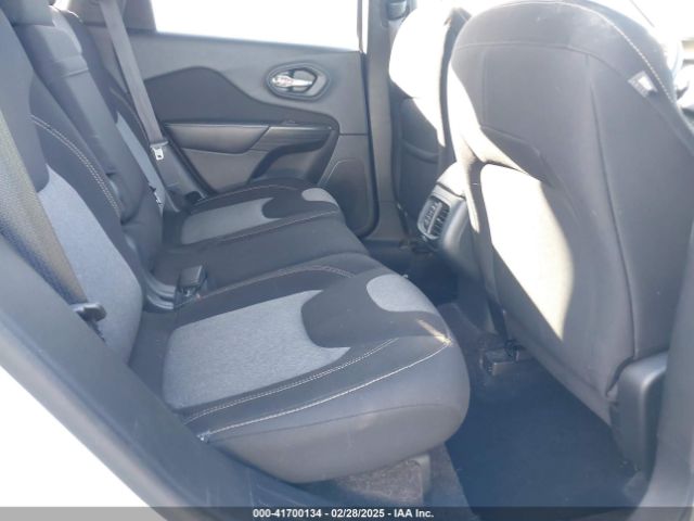 1C4PJLAB7GW200734 Jeep Cherokee Sport