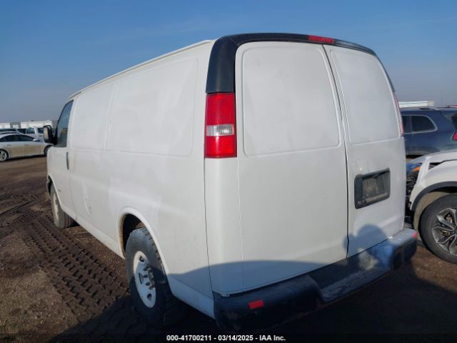 1GCWGAF1XH1325675 Chevrolet Express 2500 Work Van