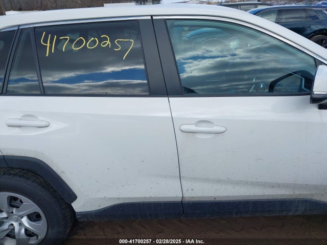Toyota RAV4 LE 2022 2T3G1RFV1NW300393 Image 13