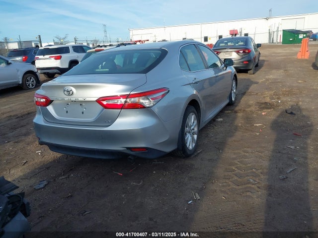 4T1B11HK3JU626309 Toyota CAMRY LE