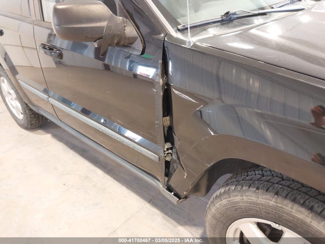2008 Jeep Grand Cherokee Laredo მანქანა იყიდება აუქციონზე, vin: 1J8GR48K38C194673, აუქციონის ნომერი: 41700467
