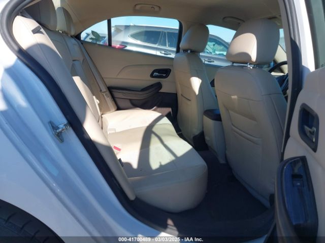 1G11D5SL3FF261652 Chevrolet MALIBU 2LT
