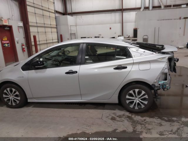 JTDL9RFU3L3019534 Toyota Prius Le/xle