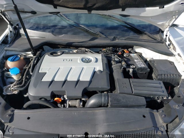 2012 Volkswagen Jetta Sportwagen 2.0l Tdi მანქანა იყიდება აუქციონზე, vin: 3VWPL7AJ7CM686140, აუქციონის ნომერი: 41700711