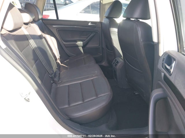 2012 Volkswagen Jetta Sportwagen 2.0l Tdi მანქანა იყიდება აუქციონზე, vin: 3VWPL7AJ7CM686140, აუქციონის ნომერი: 41700711