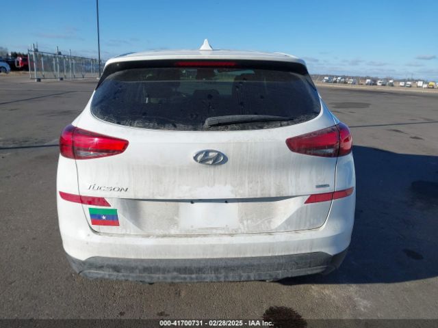 KM8J2CA42LU173352 Hyundai TUCSON SE