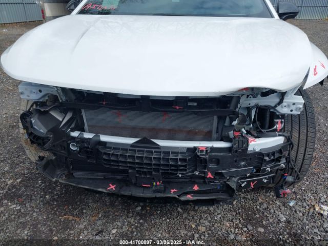 3GN7DMRP0RS295799 Chevrolet Equinox Ev Lt