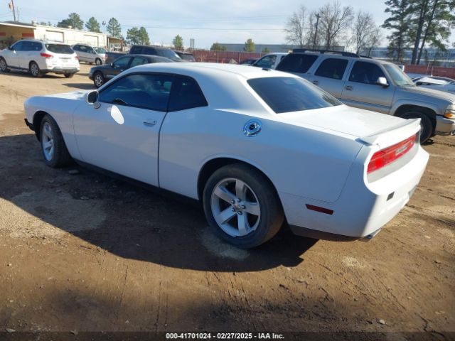 2013 DODGE CHALLENGER 2C3CDYBT5DH705034 Photo 2