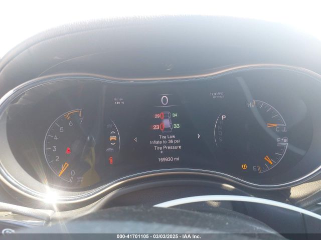 1C4RJFCT5EC105880 Jeep Grand Cherokee Overland