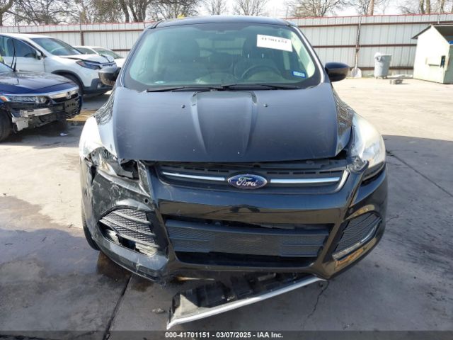 1FMCU0GX2EUA42315 Ford ESCAPE SE