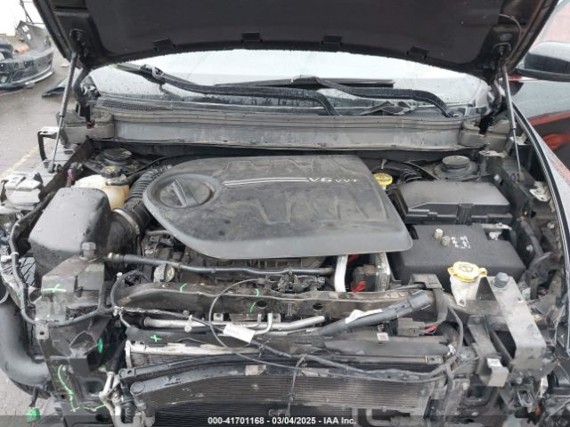 1C4PJMJS1HW530604 Jeep Cherokee Overland 4x4