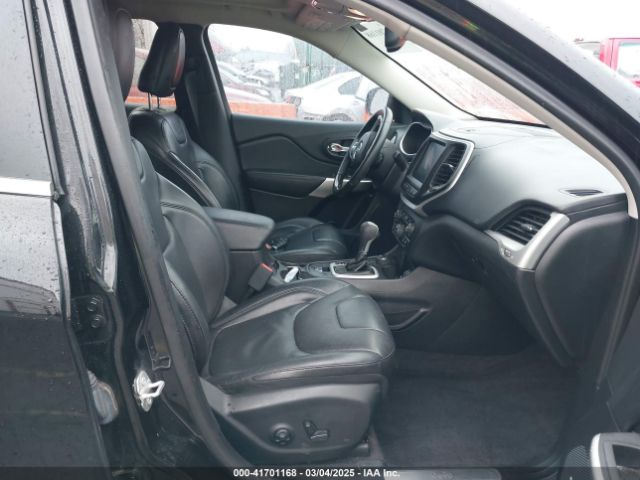 1C4PJMJS1HW530604 Jeep Cherokee Overland 4x4
