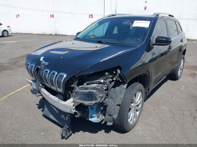 1C4PJMJS1HW530604 Jeep Cherokee Overland 4x4
