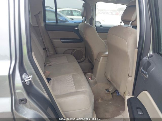 1C4NJPFAXED507693 Jeep Patriot Latitude