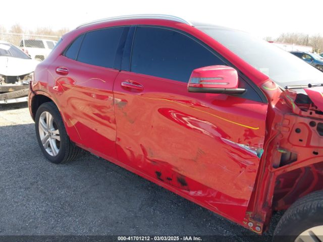 WDCTG4GB0KJ618482 Mercedes-Benz Gla 250 4matic
