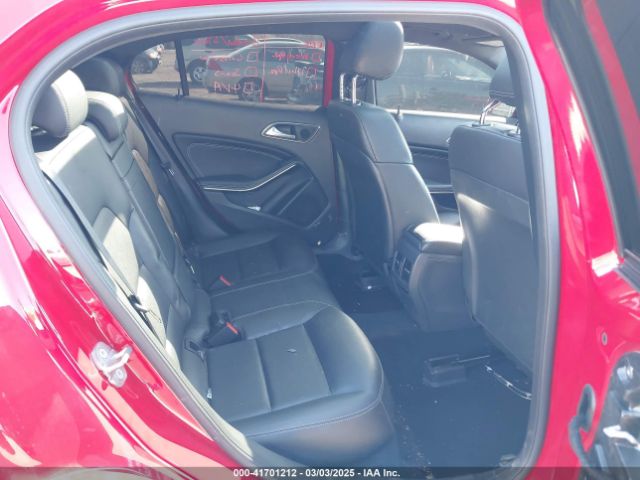 WDCTG4GB0KJ618482 Mercedes-Benz Gla 250 4matic
